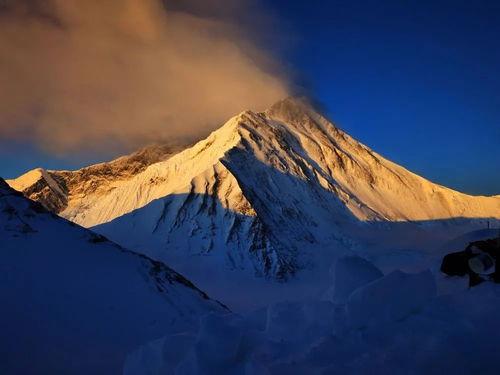珠穆朗玛峰真实图片