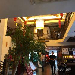 川沙 娱乐,探寻上海滩的时尚魅力