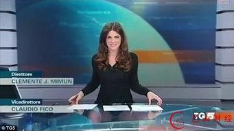 女主播镜前狂野走光,狂野瞬间引发网友热议